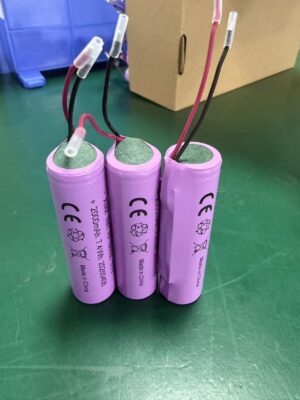 18650 3.7V 2000mAh Rechargeable Li-ion Battery with PCM Protection Connector for Flashlight Headlamp Power Bank Camera IoT Device | In Stock | OEM Factory Direct