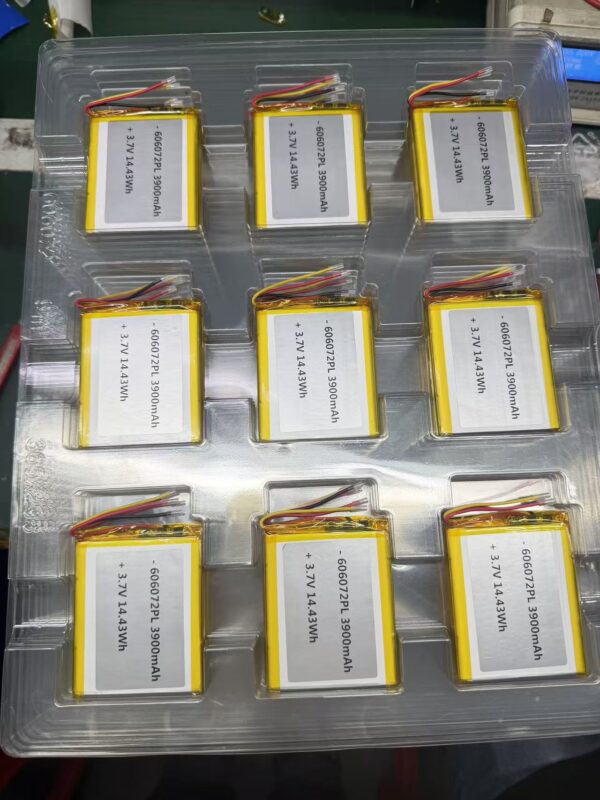 606072 3.7V 3900mAh LiPo Battery