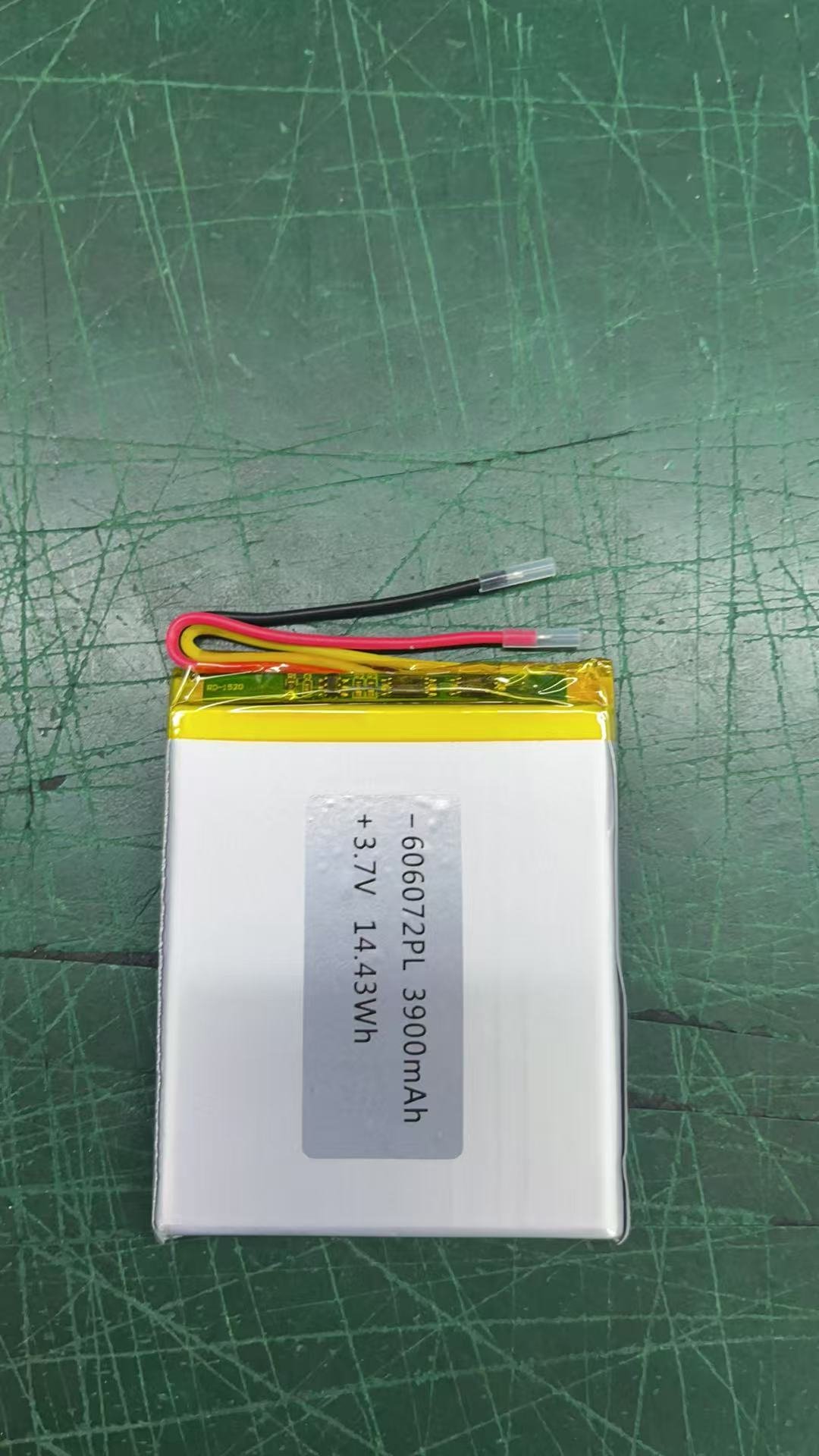 606072 3900mAh Lithium Polymer Battery - Side Profile Demonstrating Slimness