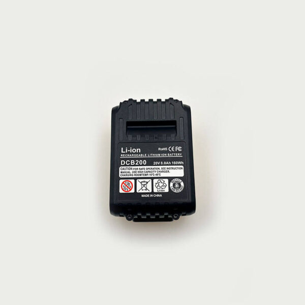 DCB200 8.0Ah 20V MAX extended-range battery angle view