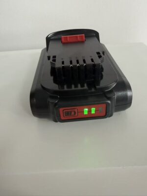 DCB202 battery with LED charge level indicator