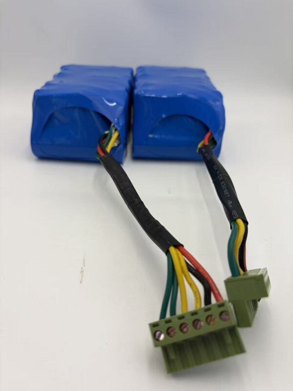 lifepo4-battery-8s1p-connector-detail 25.6V 5000mAh LiFePO4 Battery Pack | 8S1P Custom OEM